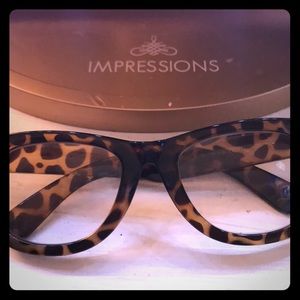 Betsy Johnson woman’s fashion readers 150 strength